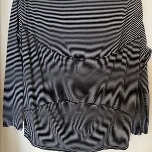 Lululemon Back in Action Longsleeve Size 4